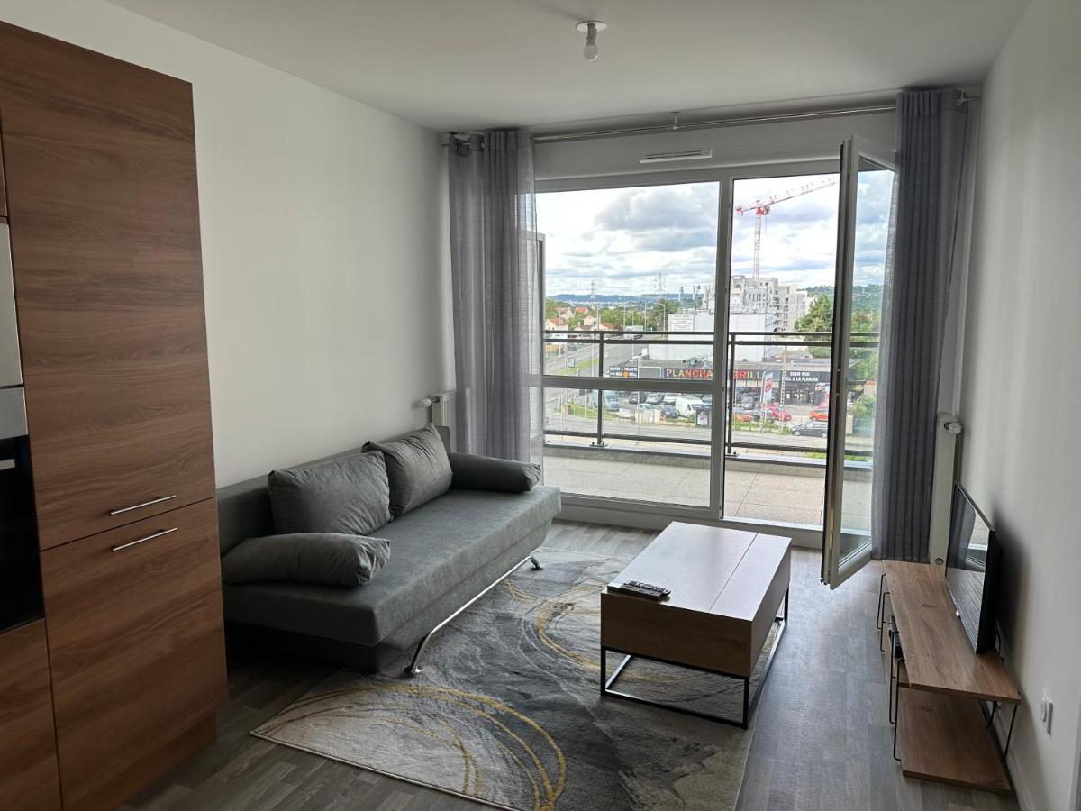 Agreable 2 Pieces Avec Balcon Et Parking Transports By Immo Kit Bnb Sarcelles Dış mekan fotoğraf