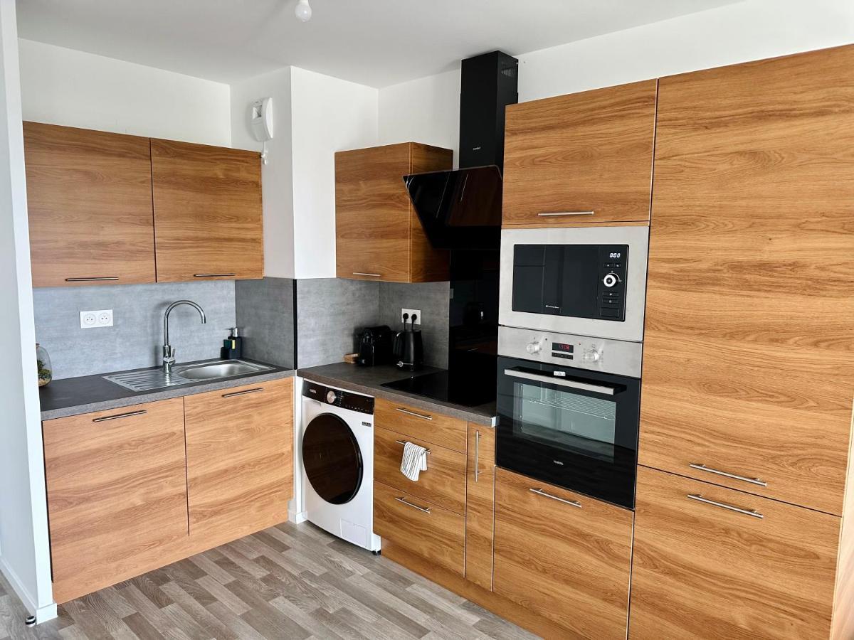 Agreable 2 Pieces Avec Balcon Et Parking Transports By Immo Kit Bnb Sarcelles Dış mekan fotoğraf