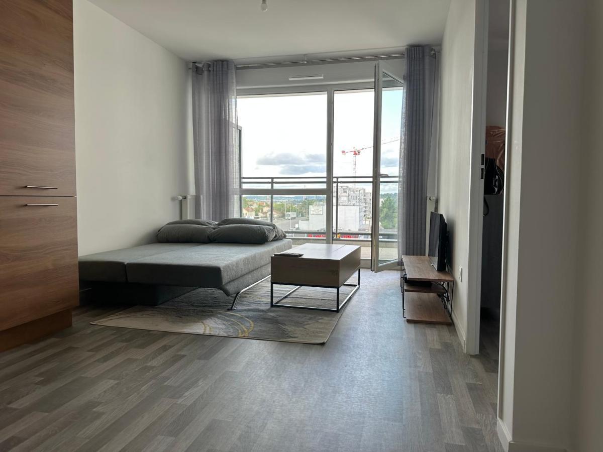 Agreable 2 Pieces Avec Balcon Et Parking Transports By Immo Kit Bnb Sarcelles Dış mekan fotoğraf