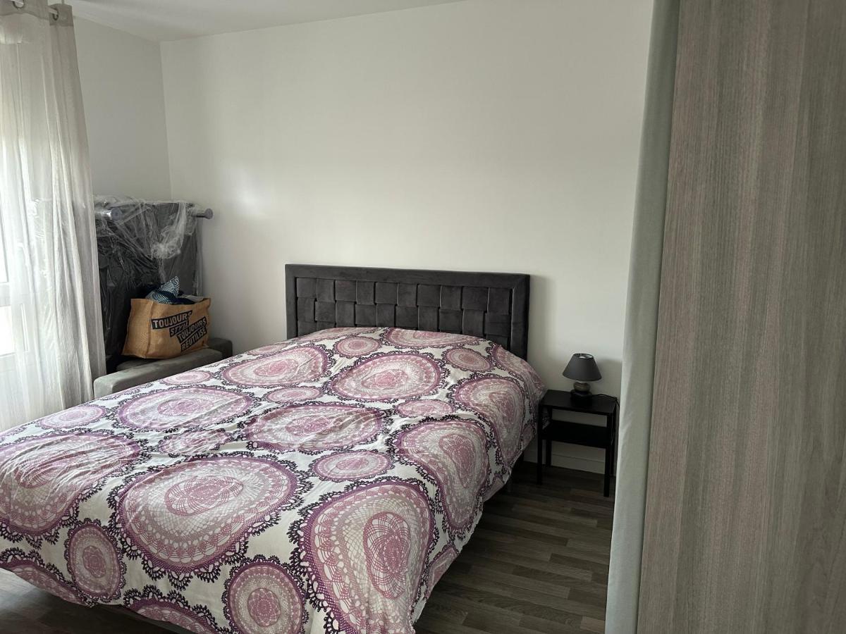 Agreable 2 Pieces Avec Balcon Et Parking Transports By Immo Kit Bnb Sarcelles Dış mekan fotoğraf